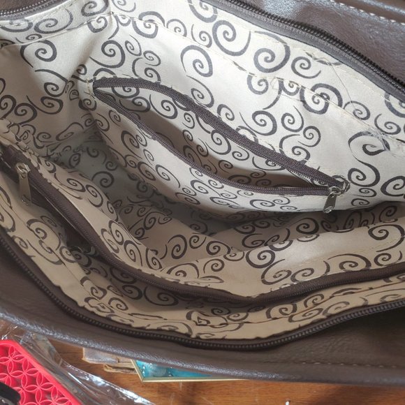 Conceal Carry Handbag-Western Style, Rinestone, Crystal, Embroidery Accents - Picture 11 of 13